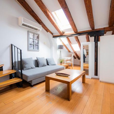 Apartamentos Huertas Madrid Exteriör bild