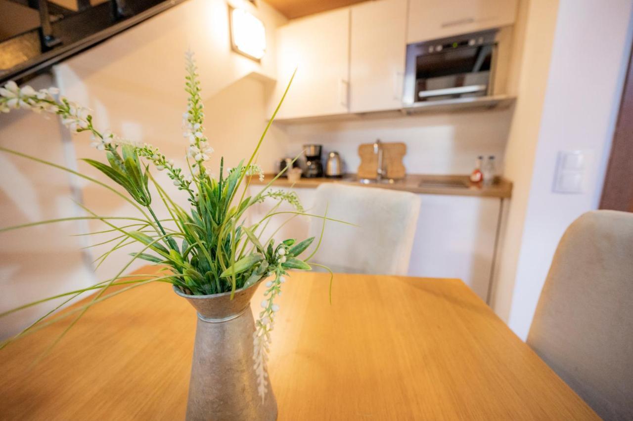 Apartamentos Huertas Madrid Exteriör bild