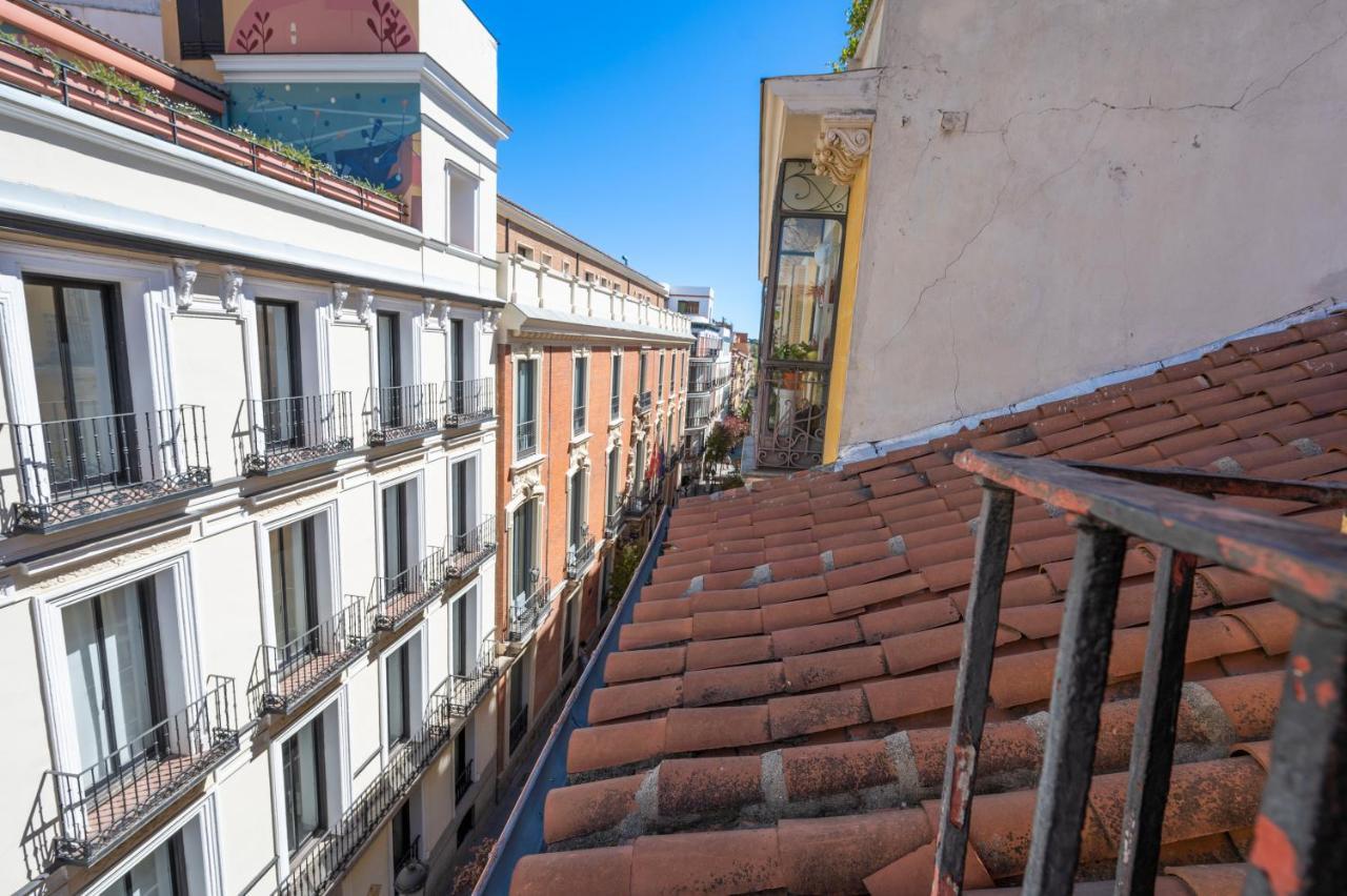 Apartamentos Huertas Madrid Exteriör bild