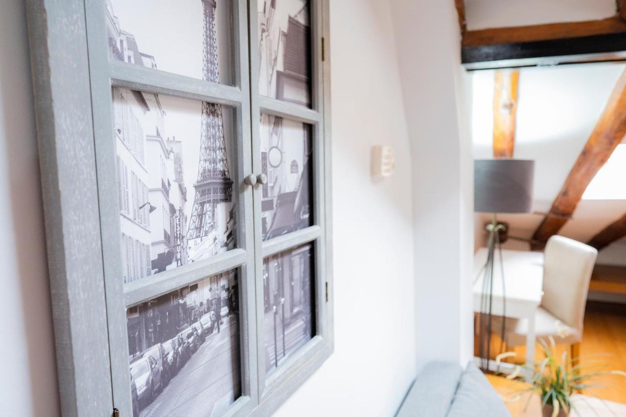 Apartamentos Huertas Madrid Exteriör bild