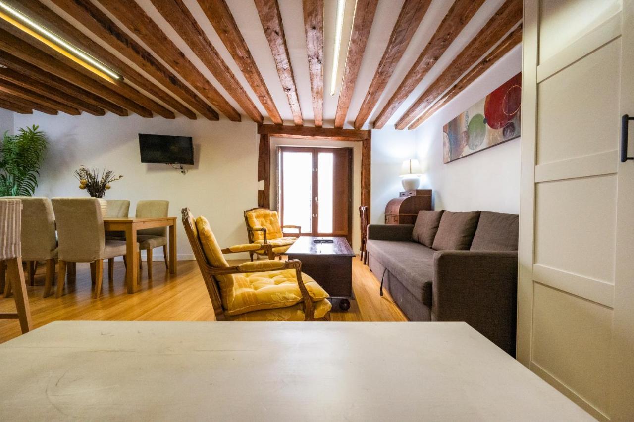 Apartamentos Huertas Madrid Exteriör bild